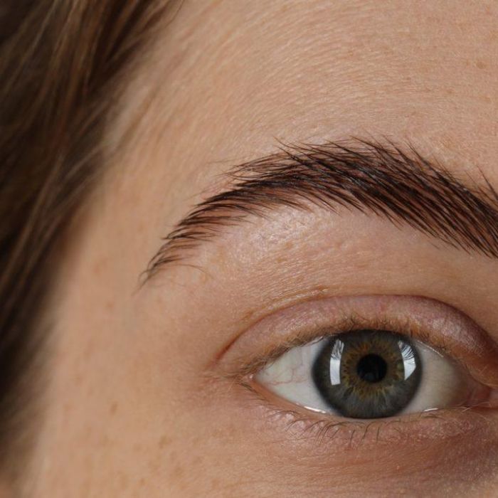 Пересадка бровей